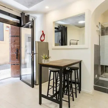 Historical Workshop - Fico Apartment *