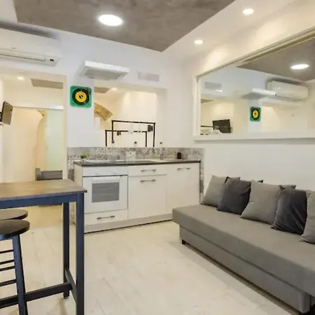 Historical Workshop - Fico Apartment Rome